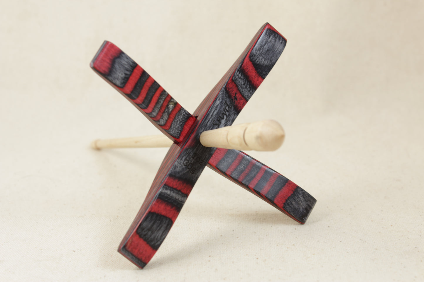 Applejack DymaLux Medium Glider Turkish Drop Spindle