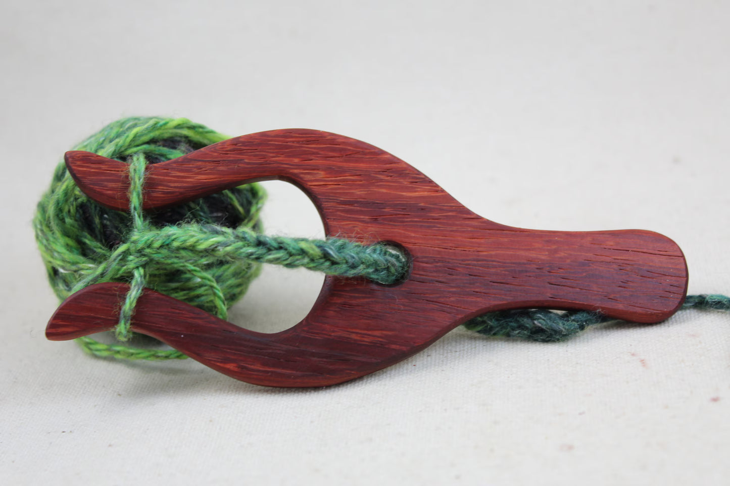 Padauk Curved Lucet w/handle